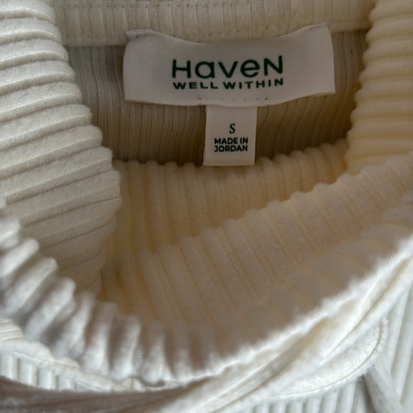 Haven Well Within Velour Ribbed Funnel Neck Pullover small - Picture 4 of 8
